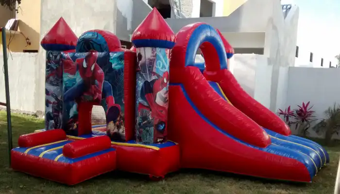 Castillo Spiderman vista 06