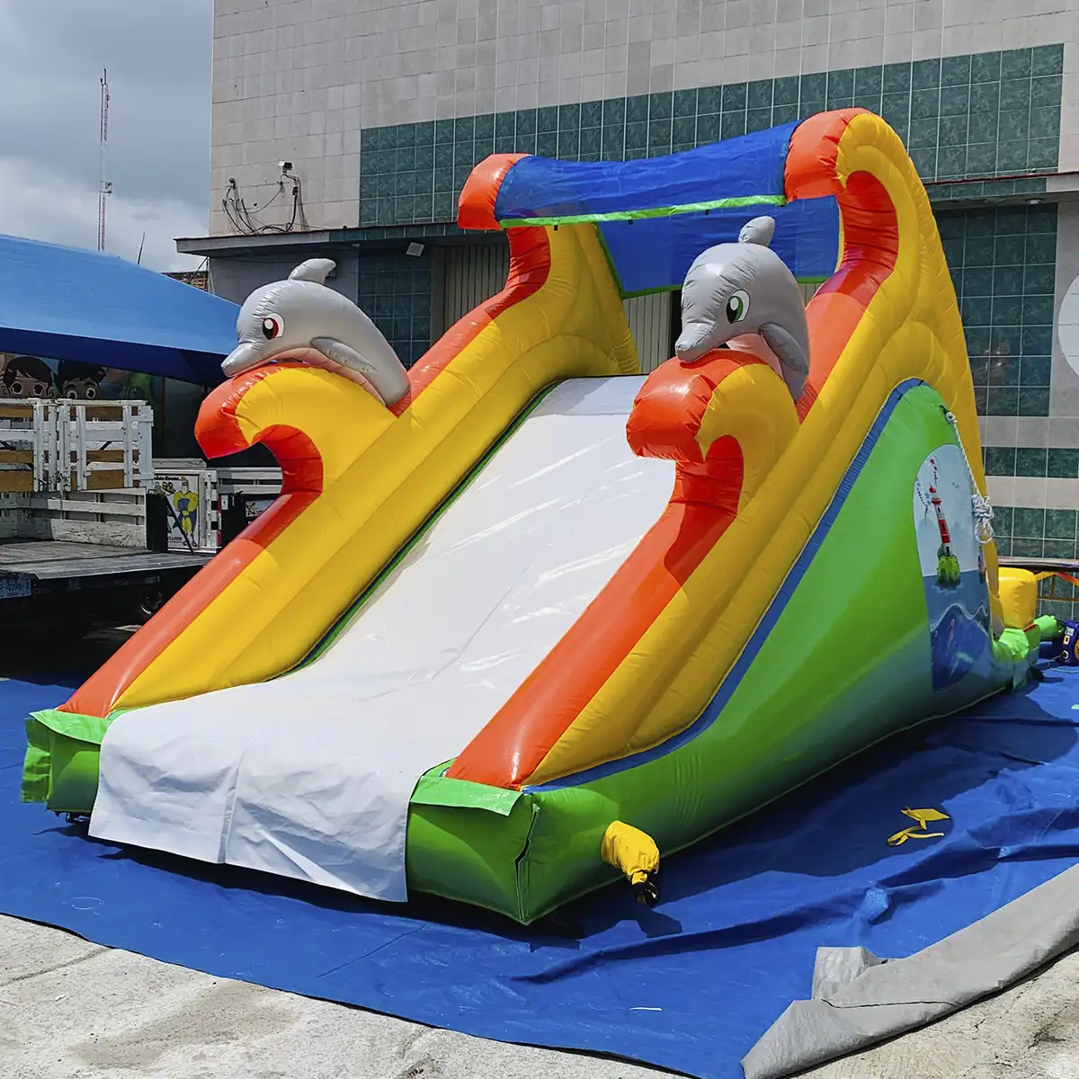 Flipper Slide Yellow vista 03